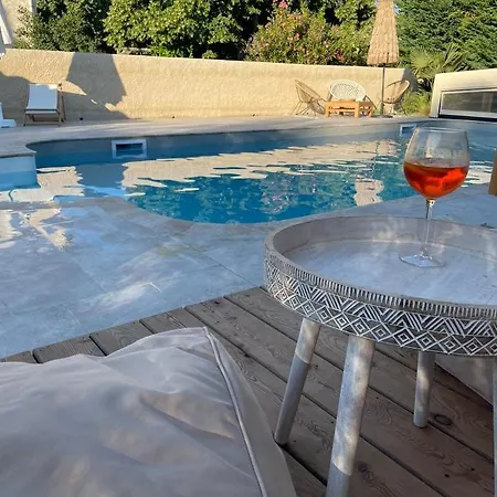 Sous Les Etoiles En Provence, Les Bambous Et Les Grands Chenes Holiday home Lurs