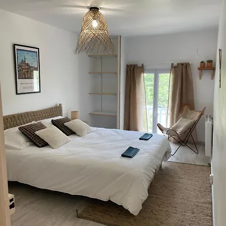 Holiday home Sous Les Etoiles En Provence, Les Bambous Et Les Grands Chenes *